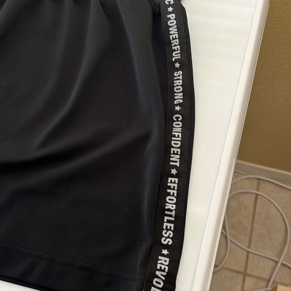 City Streets Affirmations Mini Skirt - Size L - Picture 3 of 5